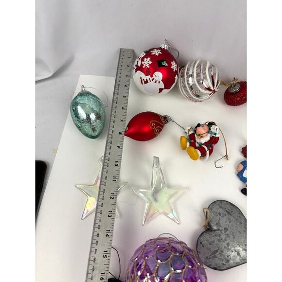 Lot of 22 Holiday Ornaments Christmas Stars Sphere Santa Metal Bundle - Picture 13 of 15